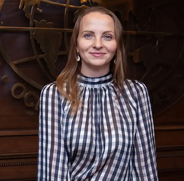 Dr. Elena Remizova
